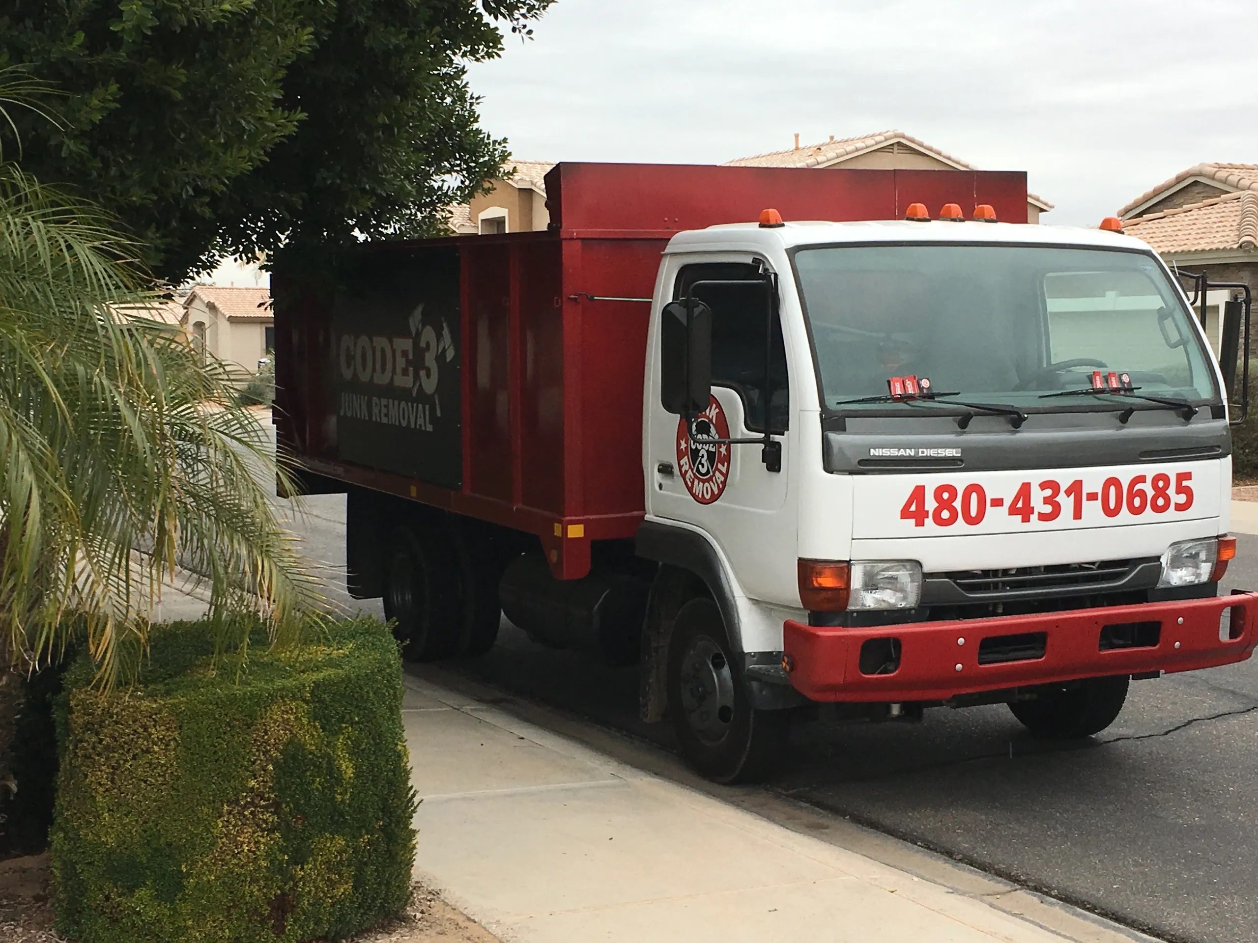 Code 3 Junk Removal Truck 3